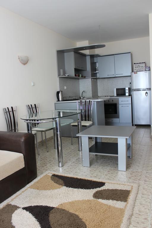 Sb Rentals Apartments In Blue Marine Complex Слънчев бряг Екстериор снимка