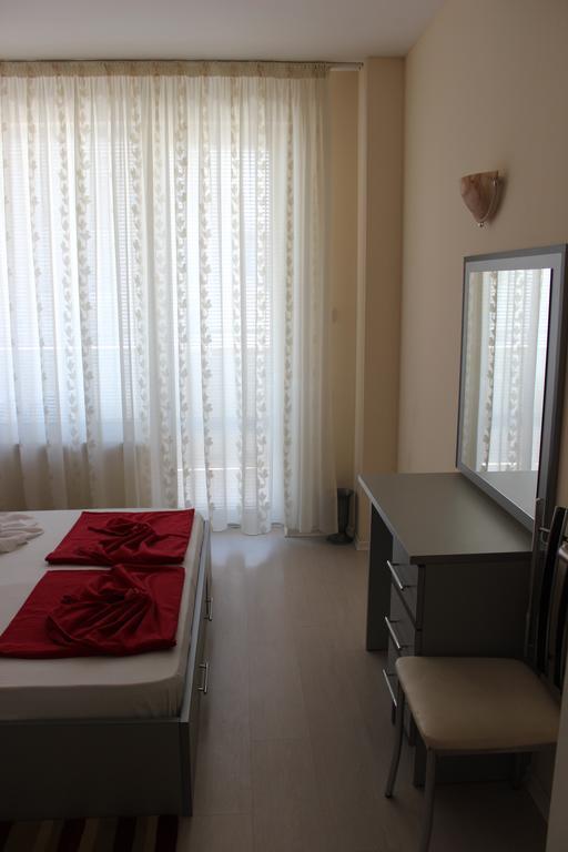Sb Rentals Apartments In Blue Marine Complex Слънчев бряг Екстериор снимка