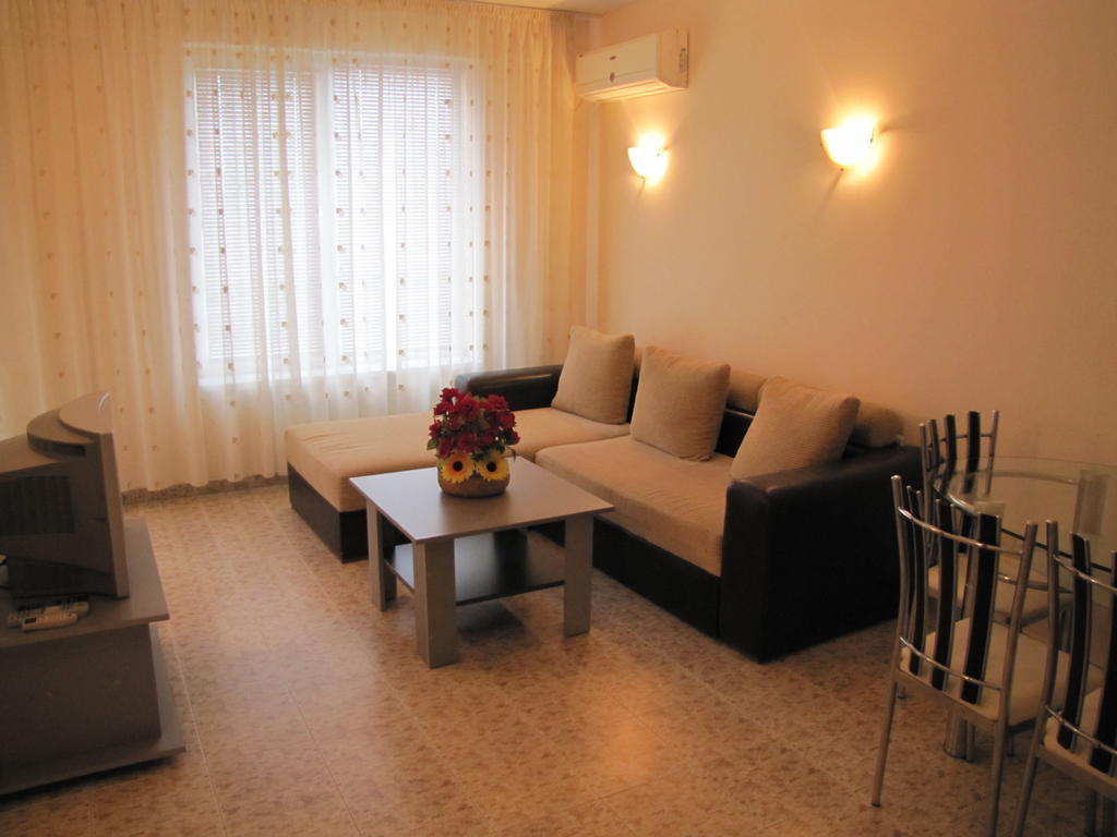Sb Rentals Apartments In Blue Marine Complex Слънчев бряг Стая снимка